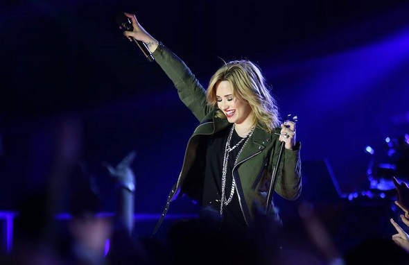 Demi Lovato - Crédito: Reprodução Facebook