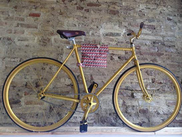 Bicicleta customizada para o arquiteto Diogo Viana - Crédito: Cecília Ramos/DP DA Press