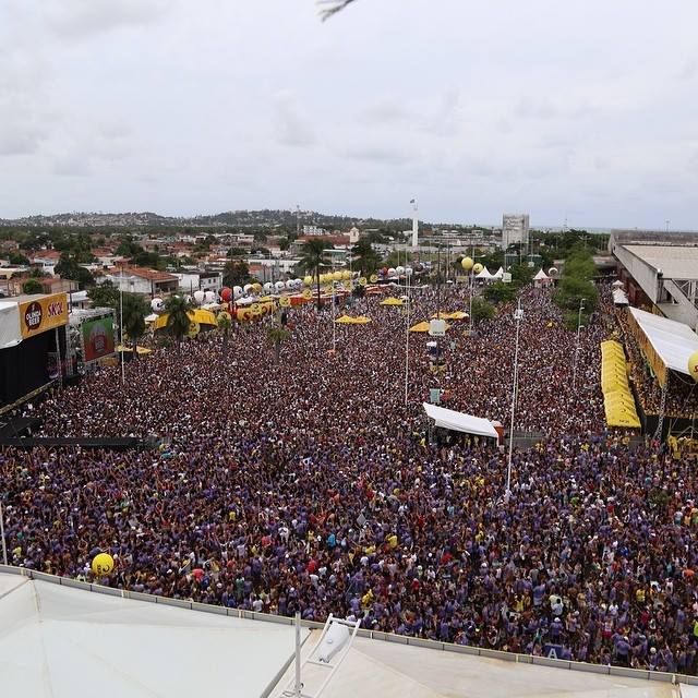Público de 30 mil pessoas lotou o espaço neste domingo