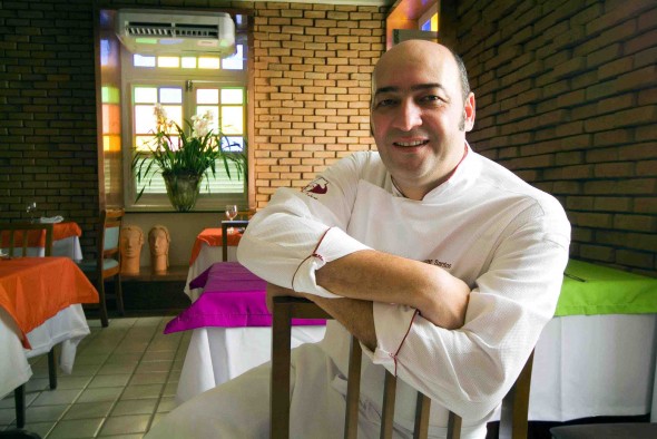O chef César Santos é o convidado dos irmãos Provout. Crédito: Dante Barros/Divulgação