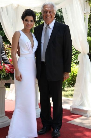 Aline e Dr. Cesar no casamento deles em Amor à Vida. Crédito: Globo / Divulgação