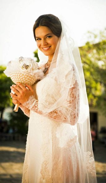 Bruna Marquezine vestida de noiva para casar com laerte. Crédito: Globo / Divulgação