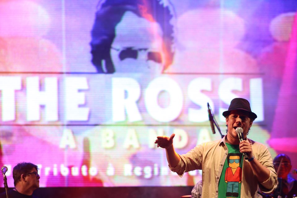 A banda tem como vocalista Victor Camarotti. Créditos: Costa Neto/ Divulgação