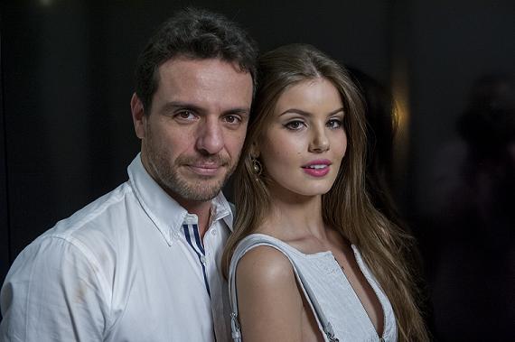 Rodrigo Lombardi e Camila Queiroz - Crédito: TV Globo/Divulgação
