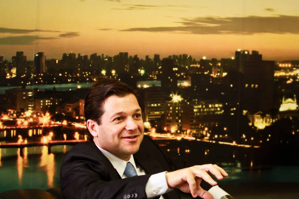 Geraldo Julio foi o único dos prefeitos de capitais a perder seguidores -  Crédito Andrea Rego Barros