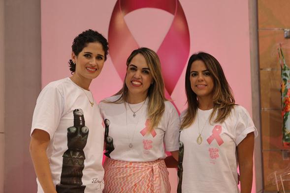 Gabriela Queiroz Galvão, Rapha Torres e Manuela Temório. Crédito: Ricardo Nascimento / Divulgação