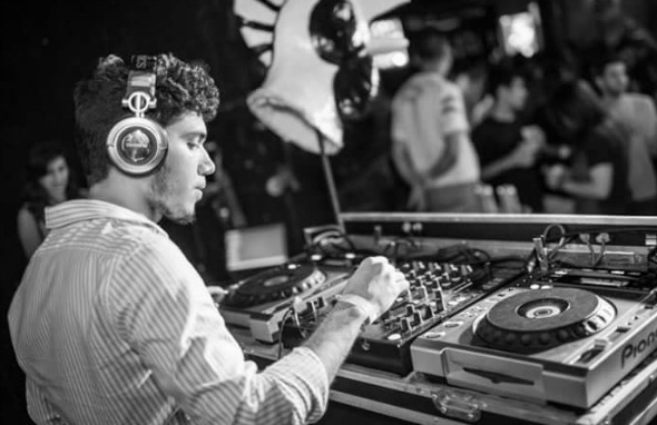 DJ Cooltrane. Crédito: Reprodução Facebook