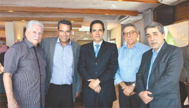 Antônio Carlos Vieira, Alexandre Rands, Maurício Rands, Alfrizio Melo e Guilherme Machado/DP