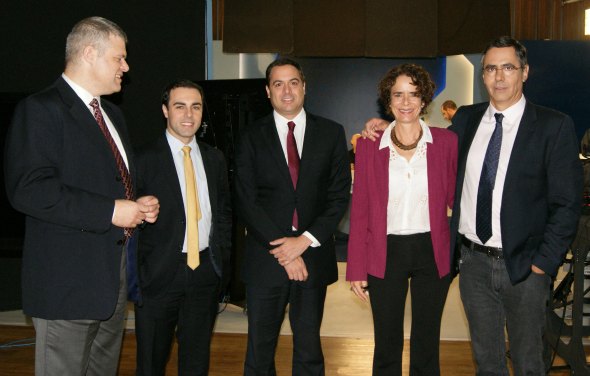Eduardo Oinegue, Rafael Colombo, Paulo Câmara, Paula Azzar e Fábio Pannunzio. Crédito: Governo de PE / Divulgação
