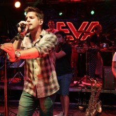 Escritório celebra as conquistas de 2018 com show de Banda Eva