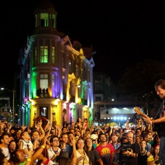 Lenine foi o destaque dos shows no Marco Zero no Sábado de Zé Pereira