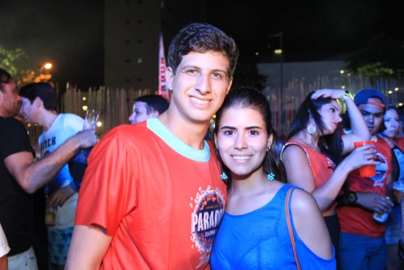 João Campos e Lara Santana Crédito: Luiz Fabiano / Divulgação