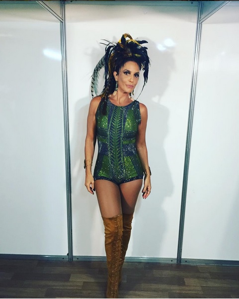 A foto com o look que a cantora usou no Recife foi a foto mais curtida - Crédito: Reprodução/Instagram