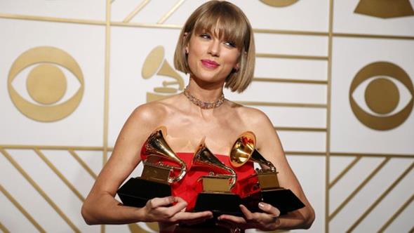 Taylor Swift foi a grande vencedora da noite - Crédito: Reprodução/Twitter