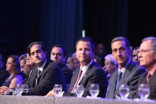 Ronnie Duarte, o presidente da OAB Nacional Cláudio Lamachia e o ministro do STF Francisco Falcão -Crédito: Gleyson Ramos/Agência de Fotografia/Divulgação