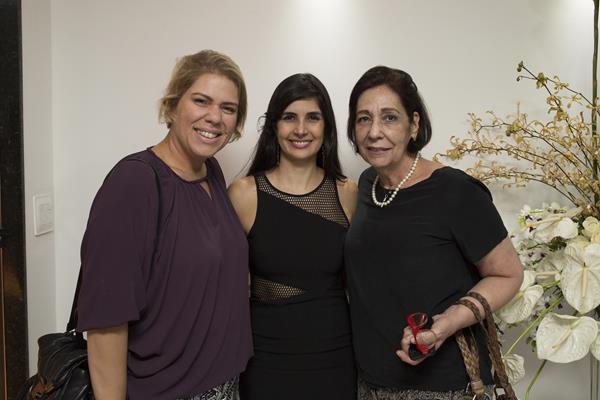Pietra, Ana Karina e Lúcia Spessato - Créditos: Ednaldo Bispo/Divulgação
