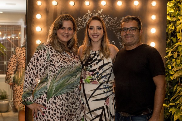 Camila com Sophia e Luciano, da Villa Garden- Crédito: Ame Fotografia/Divulgação 
