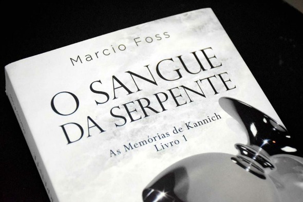 Autor catarinense lança livro de ficção no Recife