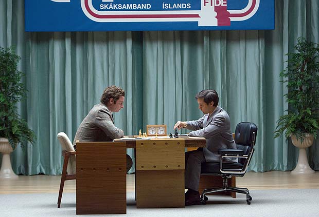 Liev Schreiber e Tobey Maguire em cena de 'O Dono do Jogo - Crédito: Divulgação do filme