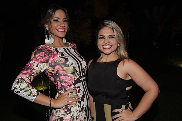 Flávia Mirella e Danielle Guedes - Crédito: Roberto Ramos/DP