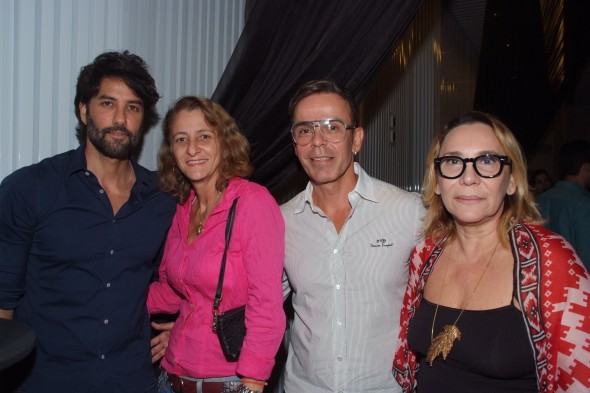 André Carício, Ana Dulce, Isnaldo Braga e Maristela Beltrão. Credito: Roberto Ramos/DP - 