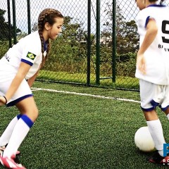 Ronaldo lança curso que une futebol e aulas de inglês para adolescentes nos EUA