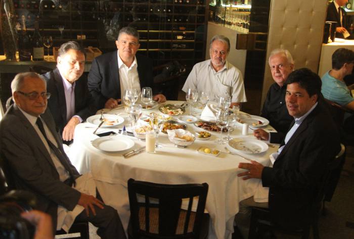 Roberto Magalhães, João Lyra Neto, Gulherme Coelho, Gustavo Kause, Jarbas Vasconcelos e José Mendonça Filho