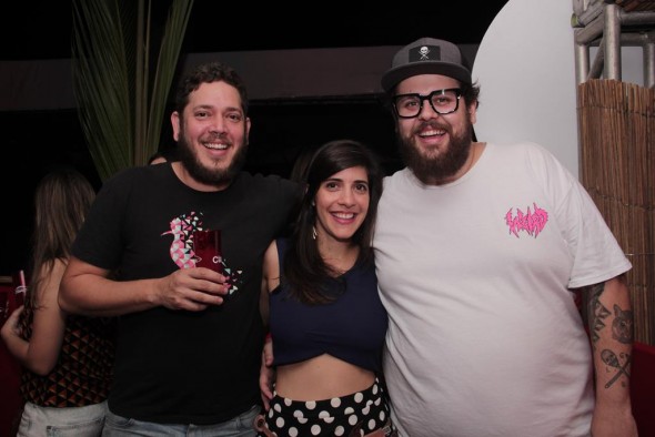 André Nasa, Gabi Fiuza e Lucas Logiovine. Crédito: Larissa Nunes/VagalumeComunicação