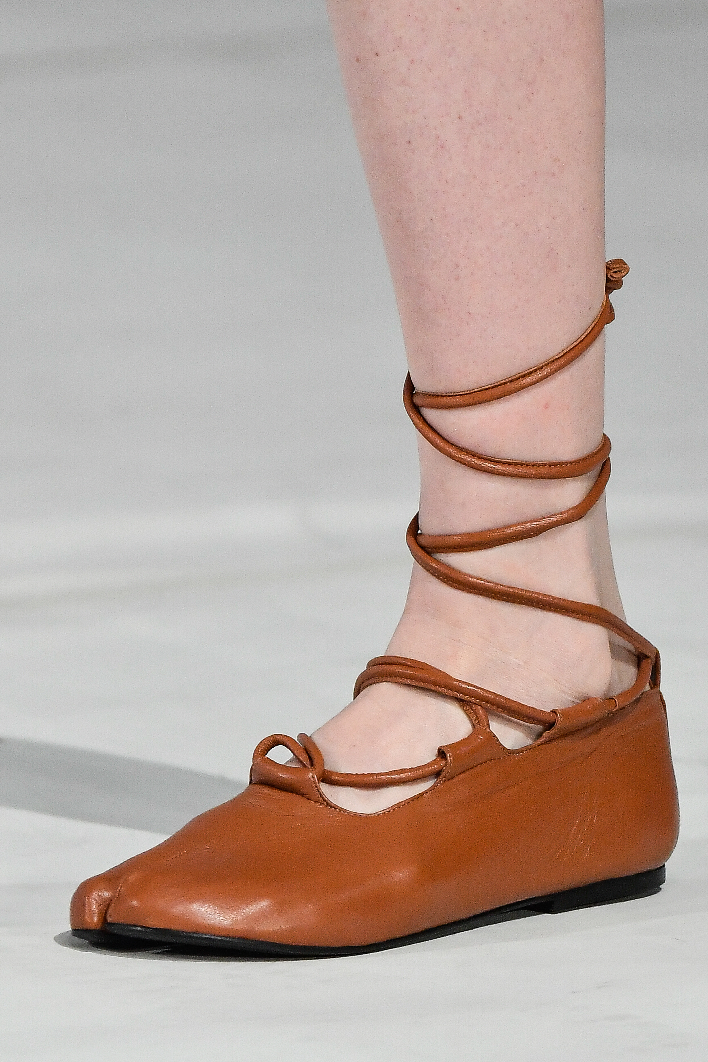 Sandália Glória Coelho - Crédito: Agência Fotosite