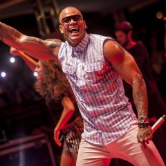 Recife sedia mais uma edição do Baile da Santinha