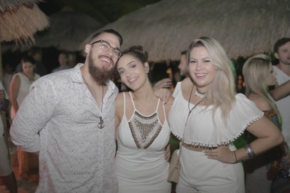 Paulo Marques, Eduarda Calado e Camila DIniz. Crédito: Celo Silva / Divulgação