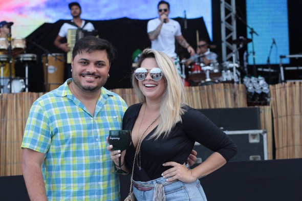 Marcos André e Camila Diniz. Crédito: Leo Lima