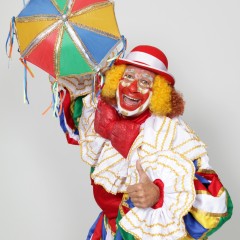 Palhaço Chocolate promove um arraial neste domingo