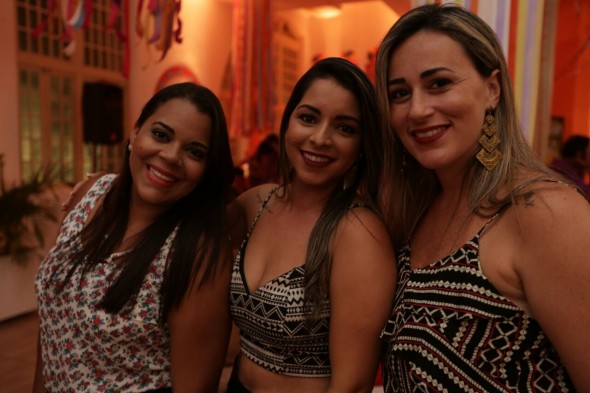 Layza Minely, Dani Gouveia e Débora Nunes. Crédito: Jão Vicente