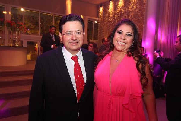 Antonio Campos e Luciana Hazin - Crédito: Nando Chiappetta/DP