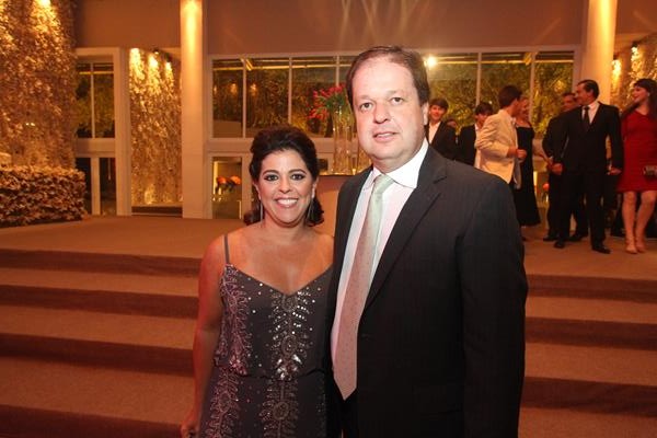 Isabela Coutinho e Stenio Neiva - Crédito: Nando Chiappetta/DP