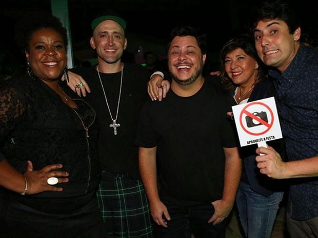 Cacau Protásio, Paulo Gustavo, Marcus Majella, Roberta Miranda e Bruno De Luca - Crédito: Reprodução/Instagram
