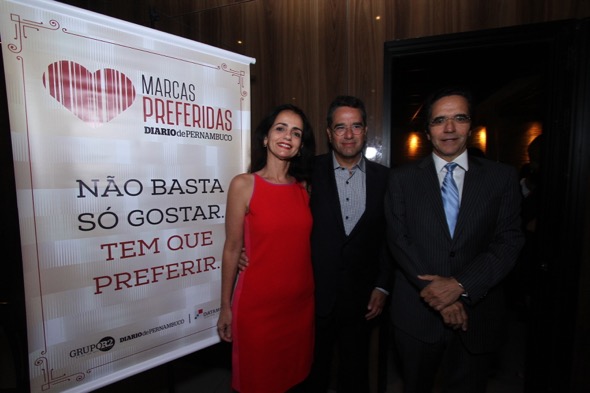 Analice Amazonas, Alexandre e Maurício Rands. Crédito: Roberto Rampos / DP