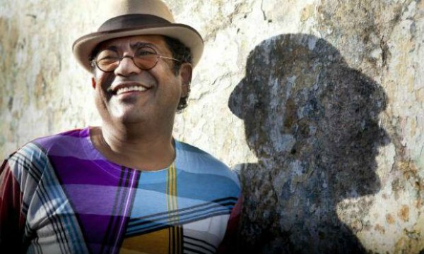 Cantor Maciel Melo fará parte das atrações musicais da Bienal - Crédito: Divulgação