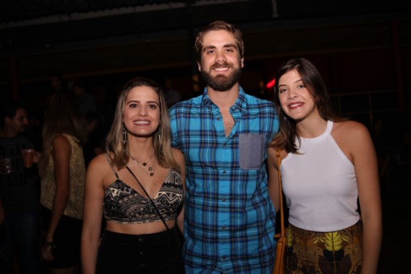 Bruna Soto Maior, Paulo Breno e Taynara Leitão - Crédito: Lara Valença/Divulgação