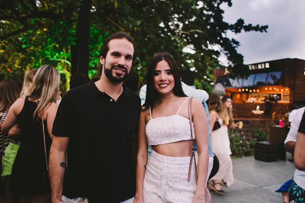 Guilherme Brennand e Roberta Sales: Crédito: Clóvis Gomis /Divulgação