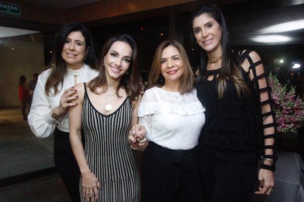 Jacyra Salsa, Cris Lemos, Ana Silvia Moutinho e Myrna Targino - Crédito: Ricardo Fernandes / DP