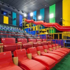 Brasil ganha primeira sala de cinema infantil com tobogã, piscina de bolinhas e área de jogos