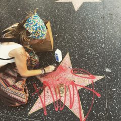 Estrela de Michael Jackson é pichada na Calçada da Fama, em Hollywood