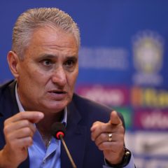 Tite anuncia convocação da seleção brasileira com três novidades