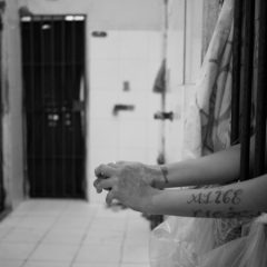 Colônia Penal Feminina do Recife recebe exposição de jornalista