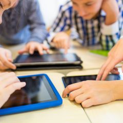 Escola lança cursos de férias sobre programação e robótica infantil