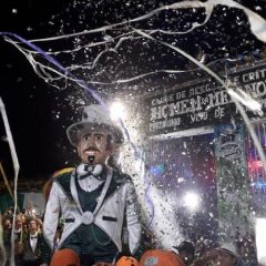 Homem da Meia Noite arrastou multidão clamando por união e resistência