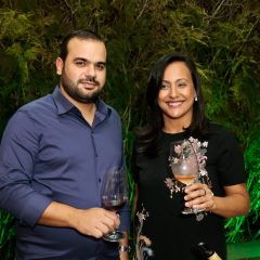 Embaixadora de vinícola uruguaia no Brasil marca presença no Recife