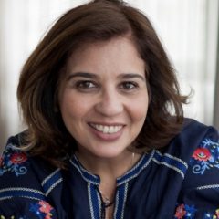 Ana Holanda promove roda de diálogo e workshop sobre escrita afetiva